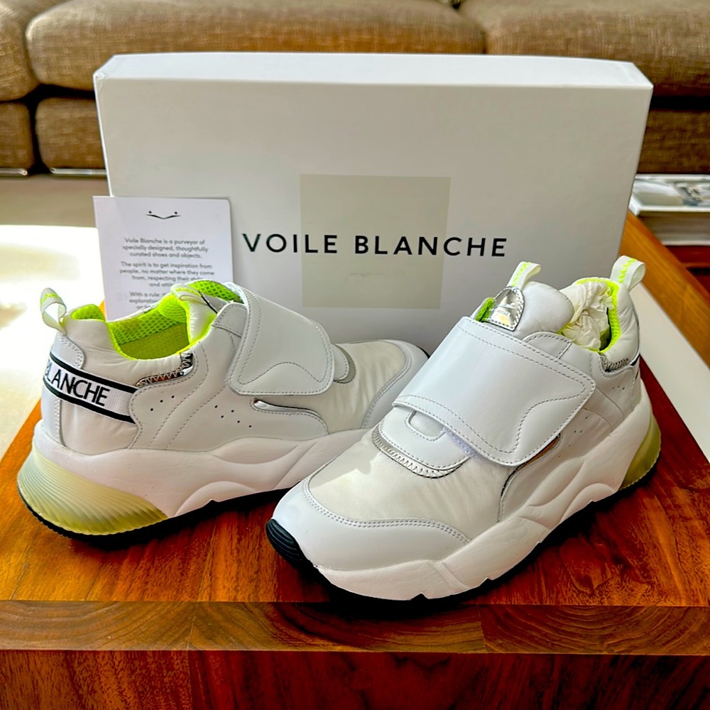 Voile Blanche sneakers, size 7 US NEW in BOX